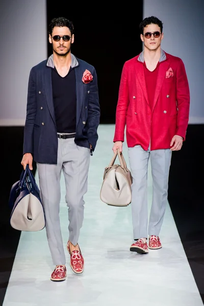Look 27